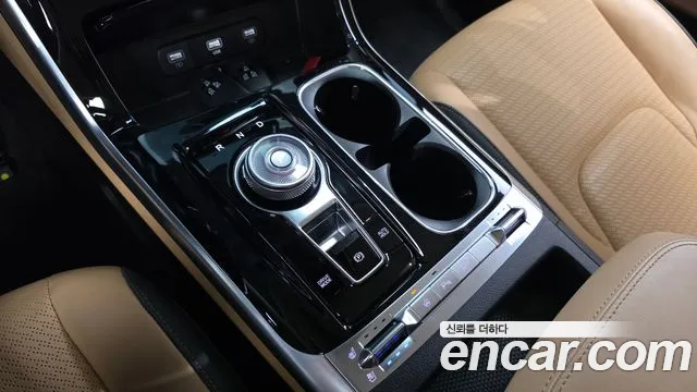 Kia Carnival 2022 thumb 9