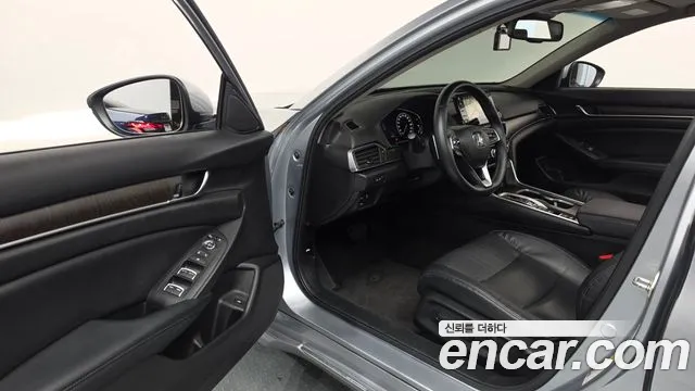 Honda Accord 2018 thumb 10