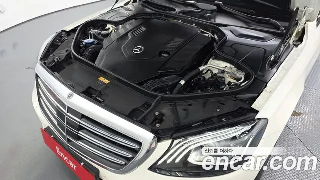 Mercedes-Benz S-Класс 2018 thumb 6