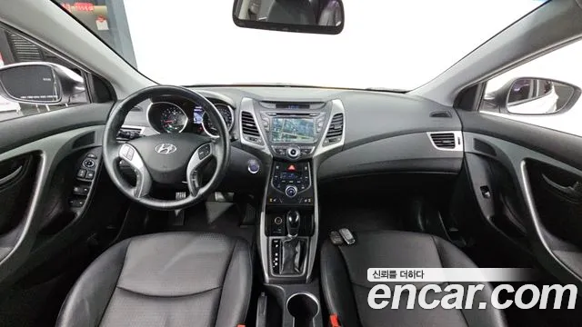 Hyundai Avante 2015 thumb 6