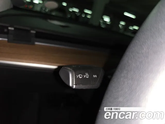 Tesla Model Y 2021 thumb 9