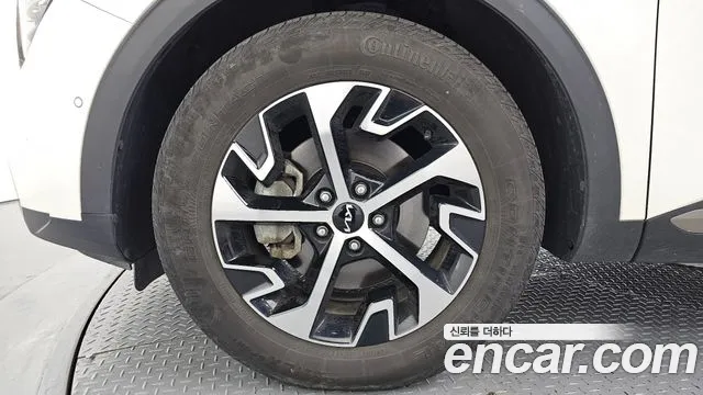 Kia Sportage 2023 thumb 5