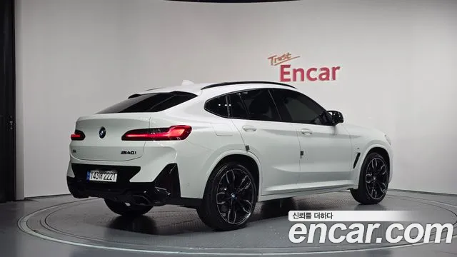BMW X4 2022 thumb 2