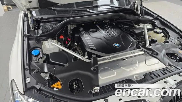 BMW X4 2022 thumb 6