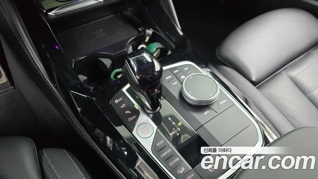 BMW X4 2022 thumb 9