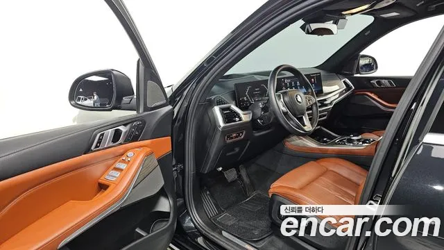 BMW X7 2023 thumb 10