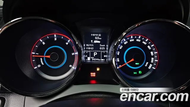 KG_Mobility_Ssangyong TIBOLI 2015 thumb 8