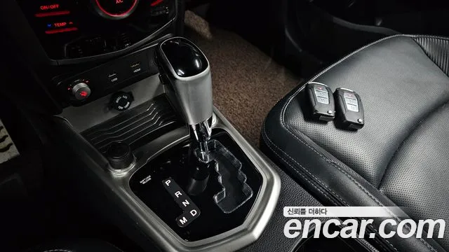 KG_Mobility_Ssangyong TIBOLI 2015 thumb 9