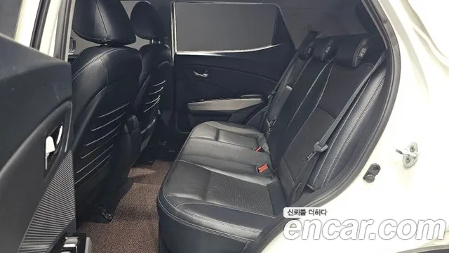 KG_Mobility_Ssangyong TIBOLI 2015 thumb 11