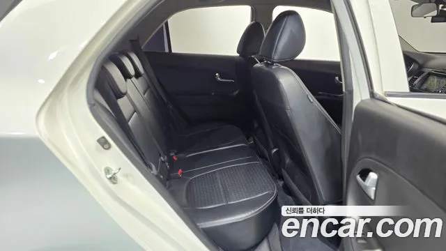 Kia Morning 2016 thumb 11