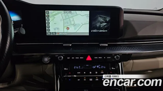 Kia Carnival 2021 thumb 12