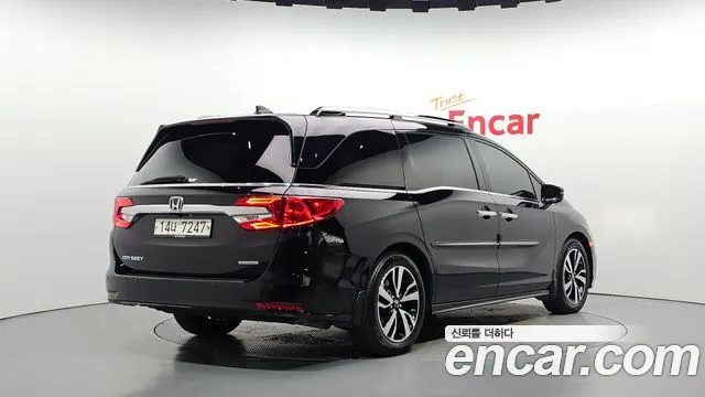 Honda Odyssey 2019 thumb 2