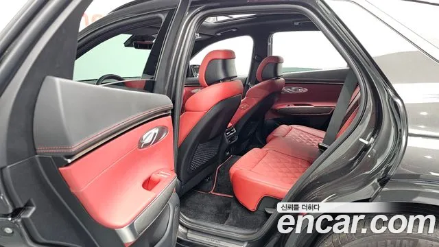 Genesis GV70 2025 thumb 10