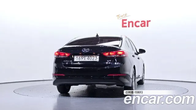 Hyundai Avante 2016 thumb 4