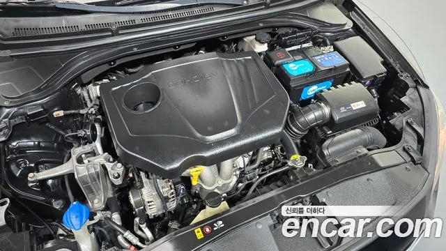 Hyundai Avante 2016 thumb 6