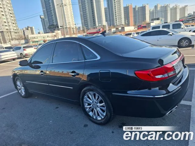 Hyundai Grandeur 2010 thumb 4