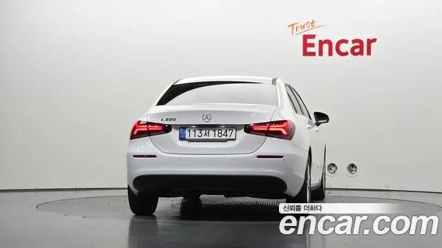 Mercedes-Benz A-Класс 2020 thumb 3