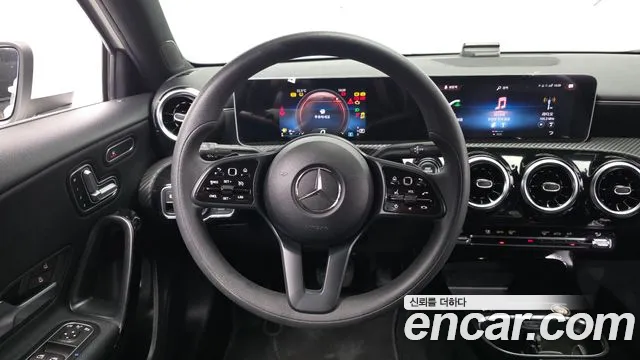 Mercedes-Benz A-Класс 2020 thumb 12