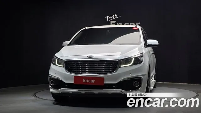Kia Carnival 2016 thumb 3