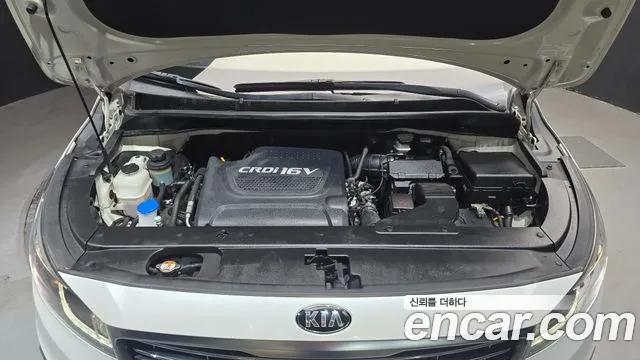 Kia Carnival 2016 thumb 6