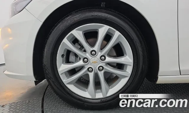 ChevroletGMDaewoo Malibu 2016 thumb 4