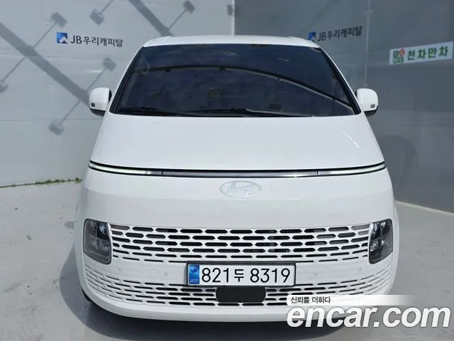 Hyundai Staria 2024 thumb 12