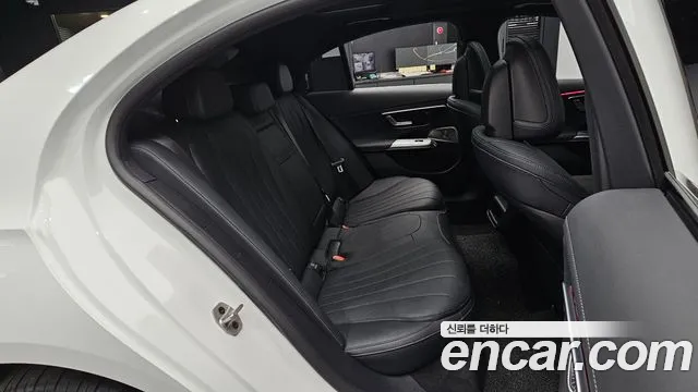 Mercedes-Benz E-Класс 2025 thumb 11
