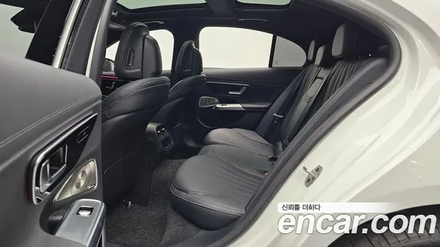 Mercedes-Benz E-Класс 2025 thumb 12