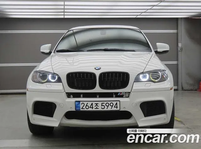 BMW X6M 2010 thumb 2