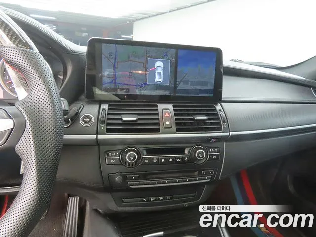 BMW X6M 2010 thumb 9