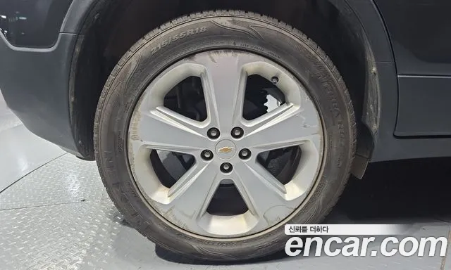 ChevroletGMDaewoo Tracker 2015 thumb 5
