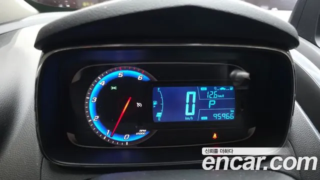 ChevroletGMDaewoo Tracker 2015 thumb 8