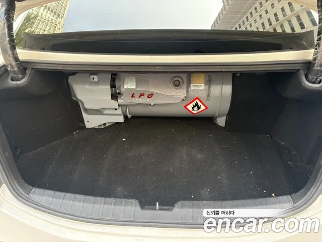Hyundai Grandeur 2015 thumb 11