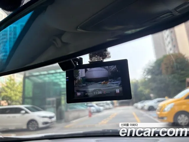 Hyundai Grandeur 2015 thumb 12