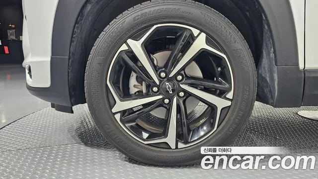 ChevroletGMDaewoo TrailBlazer 2020 thumb 5