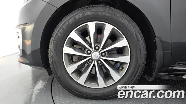 Kia Carnival 2016 thumb 5