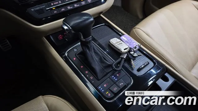 Kia Carnival 2016 thumb 9