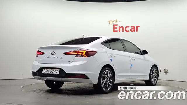 Hyundai Avante 2018 thumb 2