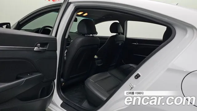 Hyundai Avante 2018 thumb 11