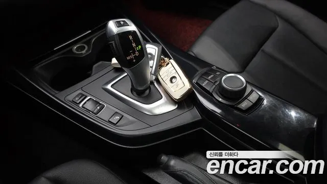 BMW 1-Series 2014 thumb 8
