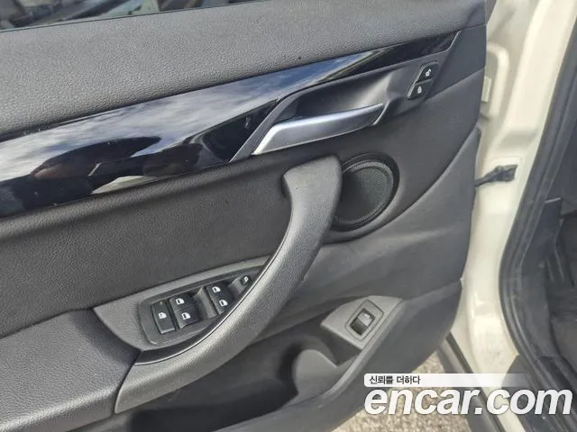 BMW X1 2019 thumb 8