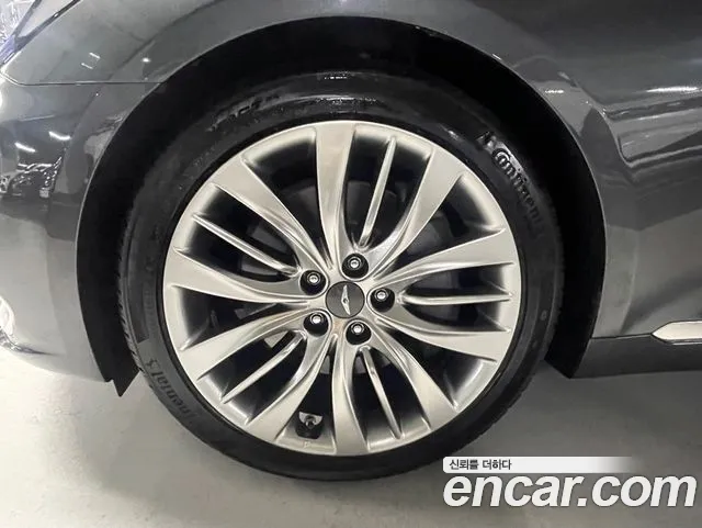 Genesis G80 2017 thumb 5