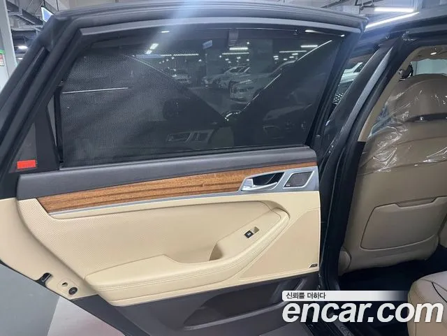 Genesis G80 2017 thumb 8