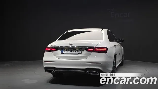 Mercedes-Benz E-Класс 2023 thumb 4