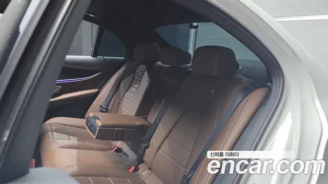Mercedes-Benz E-Класс 2023 thumb 12