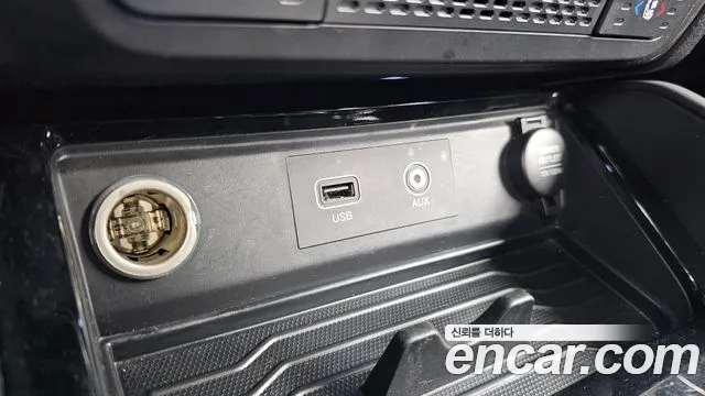 KG_Mobility_Ssangyong Rexton 2019 thumb 11