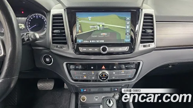 KG_Mobility_Ssangyong Rexton 2019 thumb 12
