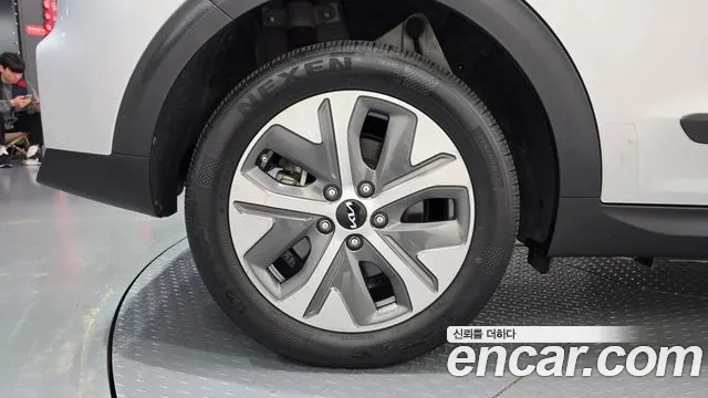 Kia Niro 2022 thumb 5