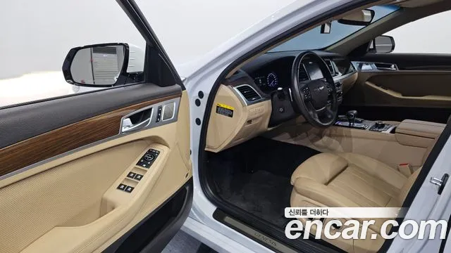 Genesis G80 2017 thumb 10