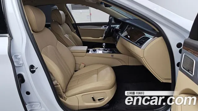 Genesis G80 2017 thumb 12